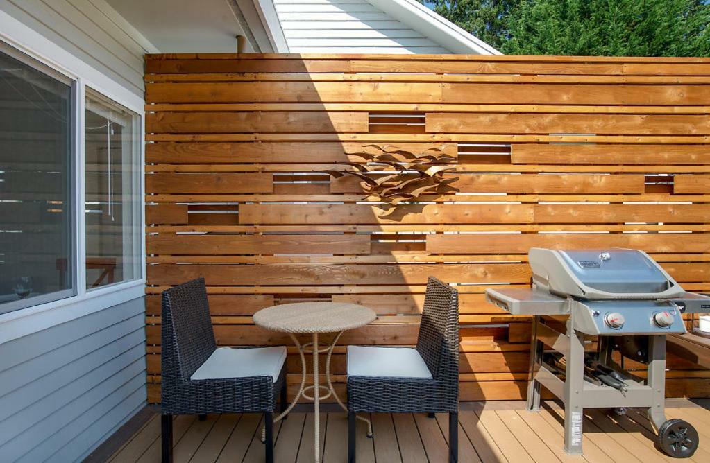 Mother In Law With Private Hot Tub--downtown North Bend